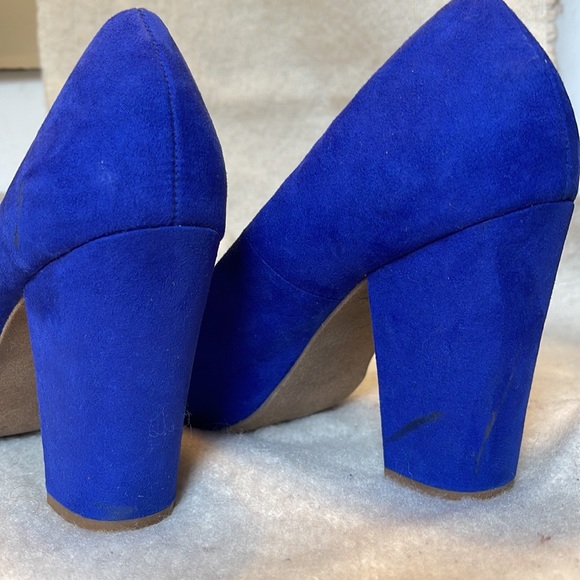 Size 9 Old Navy Electric Blue Pumps - Picture 3 of 5